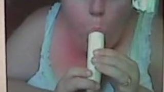 Bbw Mandy de Maine brincando com banana