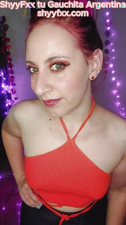 我戴綠帽的丈夫極端女性化！我還幫他化妝！JOI 阿根廷
