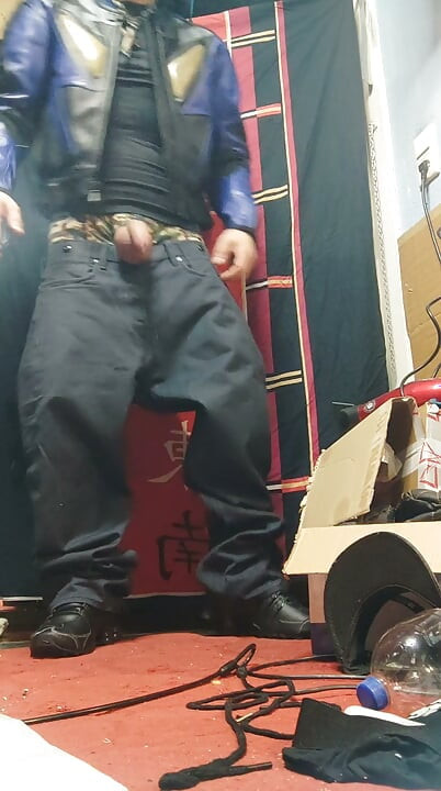 Me fetish trousers 👖