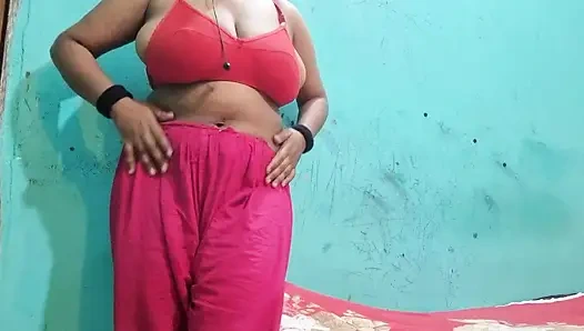 Горячее ночное соло, чувственное наслаждение собой в моей комнате