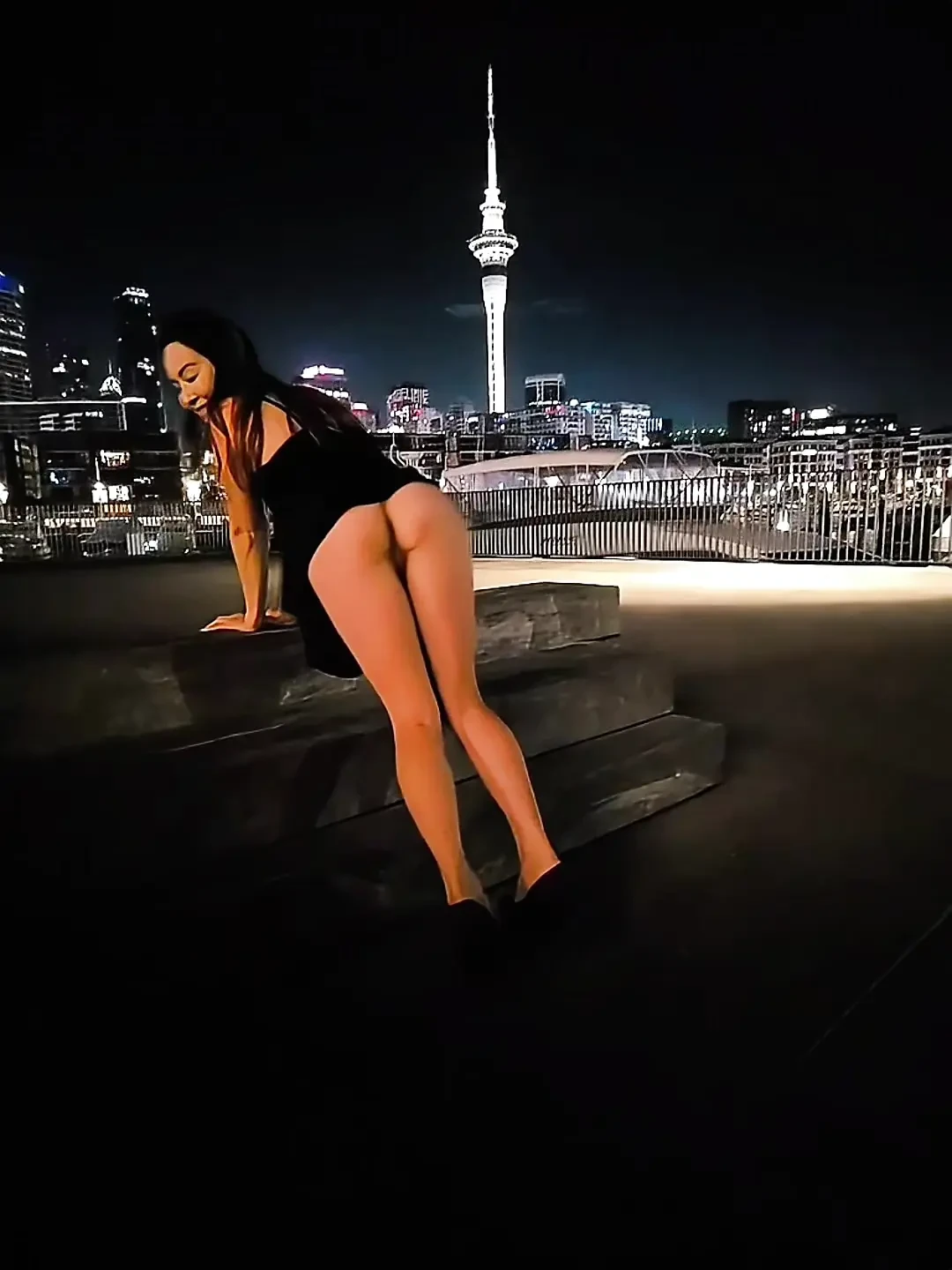 Misstaiwan public pussy play Auckland city perfect body
