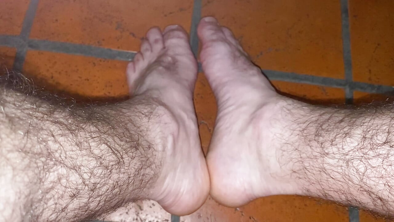 Pre-masturbare, pre-explozie de plăcere.