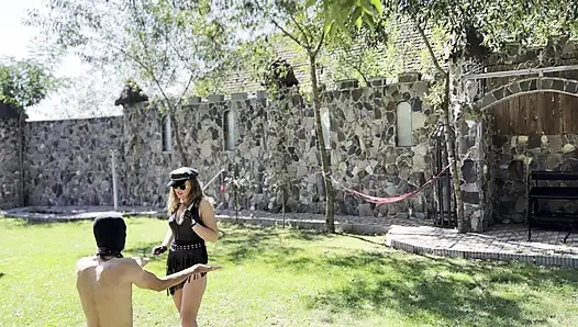 48 часов рабства - раб прибыл в мой замок