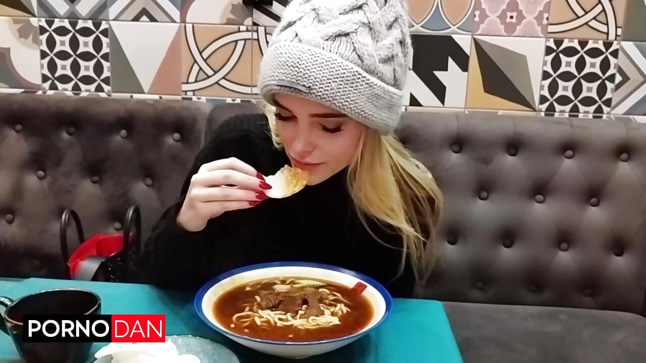 Athenas Weihnachtswunsch wird wahr, als stiefvater porno Dan sie füllt!