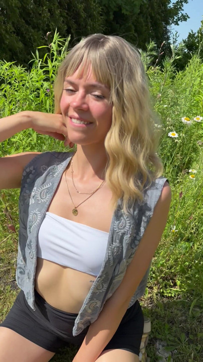 You can see how much I like to bathe my body in the sun!