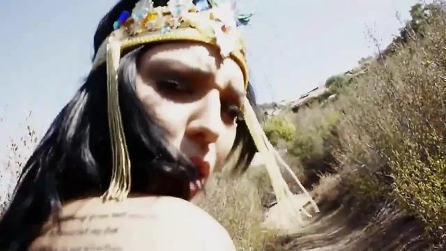 Hot brunette loves to suck cocks outdoors