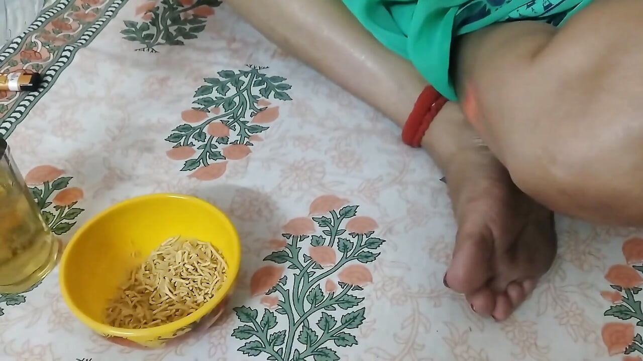 Distracția sexuală a unei doamne sexy Masala