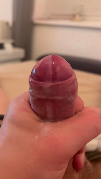 Odjednom sam morao svršiti