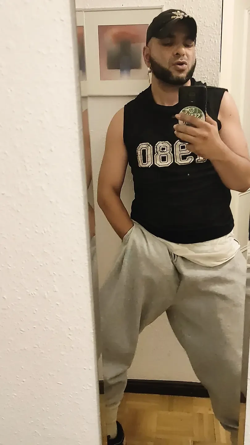 DirTyJunkBro club, snuskiga strumpbyxor, Piss med snuskiga strumpbyxor- Del 2