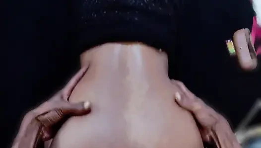 LIL латина под попап, чтобы играть с Papi