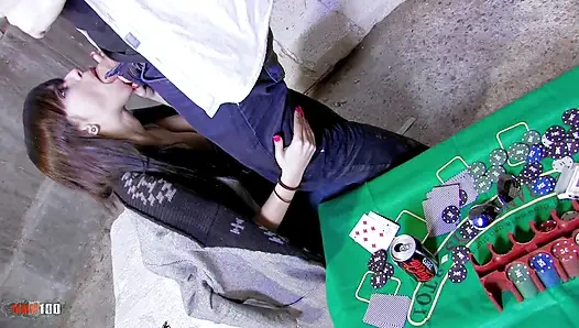 Испанская крошка Aris хардкорная игра в темный покер, минет с камшотом