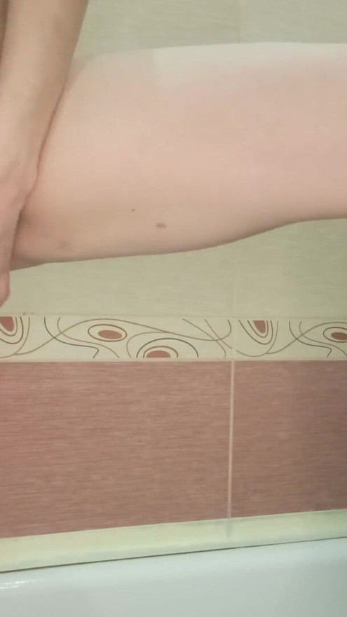 Milf filmed pussy masturbation in bathtub for lover while husband sleeps | Clip 1