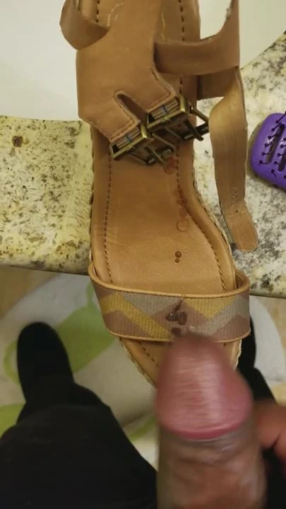 Cum on wedges