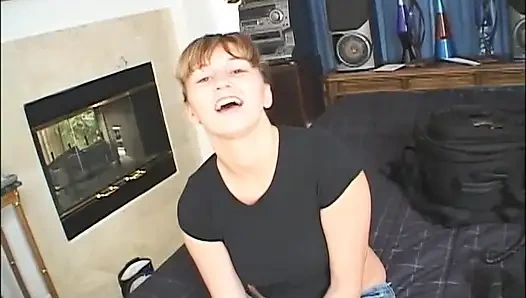 İç Çamaşırlı Büyük Memeli Orta Yaşlı Seksi Kadın Sert Sikiliyor... Filmi Filme Alıyor!