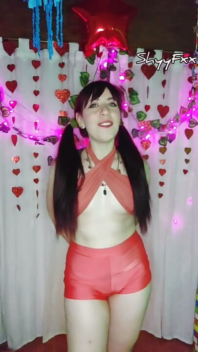 ¡Shyyfxx Feliz Carnaval! Jugando con globos por todo el cuerpo - Fetiche looner