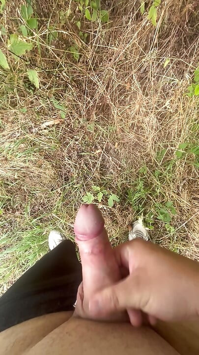 Uncut cock quikly cumshot in public