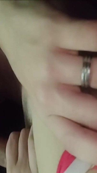 пока подруга ждет его, я глотаю его сперму перед ее домом | Клип 2