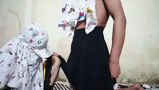 Jilbab Muslim aurat ko ghar bula kr pela atau seks ka jordar maja diya