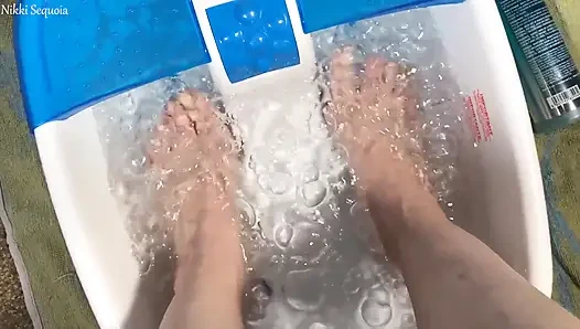 Foot Soak Toe Wiggle