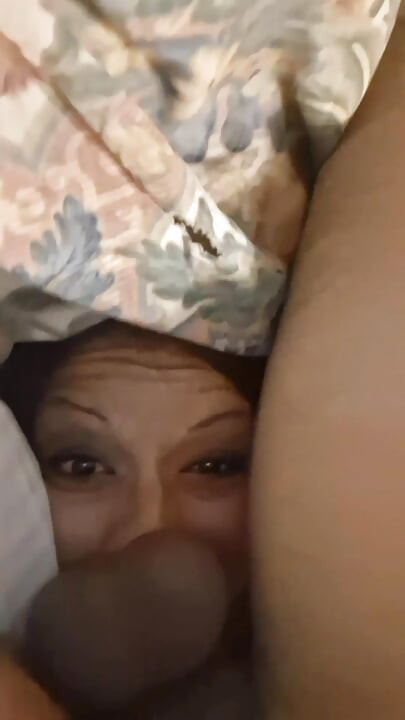 XRAQUELX Halikan, pagsipsip ng utong at hardcore face fucking, 69