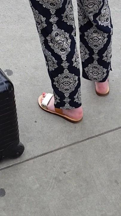 Sexy milf feet pt.1