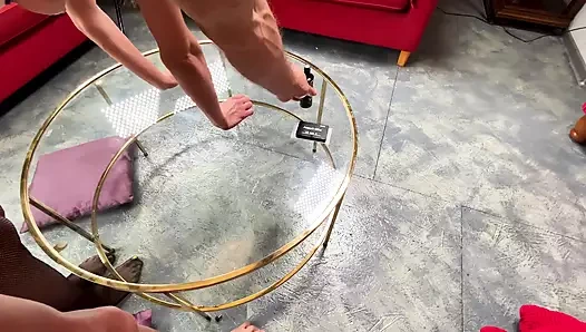 İtaatkar kaltak götünü sert parçalıyor