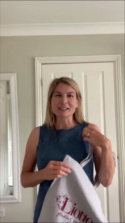 SEXY BLONDE MILF TEACHER
