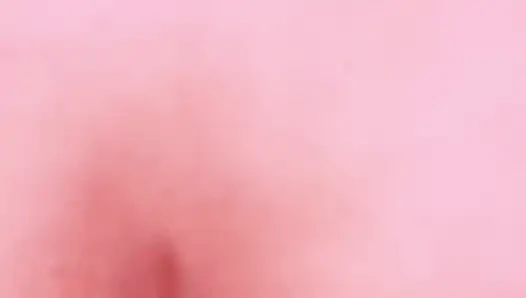 Sert zıplıyor! Çılgın bir şekilde sert üyesine biniyor.