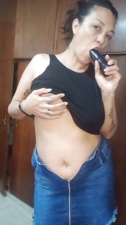 Sucking Dildo