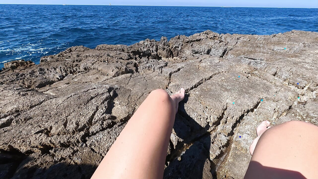 Beach Risky fingering with voyeurs