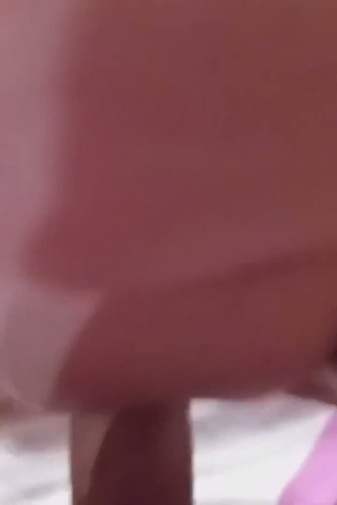 Nine sert yarağı zevkle emiyor