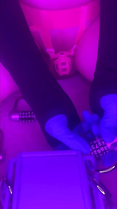 Το ντεμπούτο του Lunathesissy 10 Day Chastity Lockup