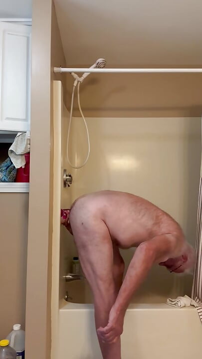 Tati treba dečko