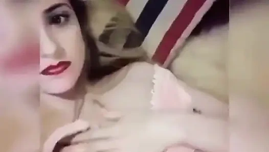 Tek başına yeni video! Vücudumun tadını çıkarıyor ve zevke son ver!