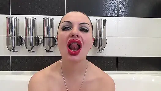 Mengendus bibir, berciuman, merbek wajah dengan bibir merah besar. Fetish lidah dan joi! Crot di bibir merahku yang besar!