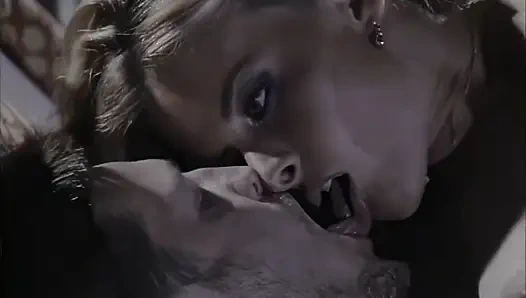 Sie fickt ihre Freundin, während sie ihrem Freund einen Blowjob gibt