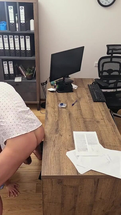LOAN4K. I'm ready to start a new business thanks to my pussy | Clip 1