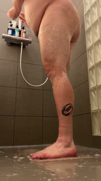 Chubby Guy Shower - 2 | Clip 1