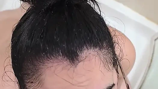 golden shower and I cum in her throat