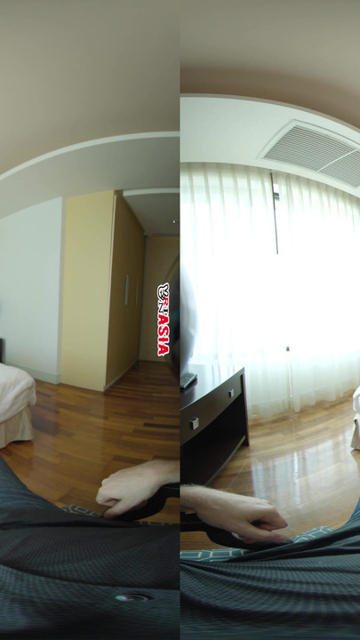 Tajlandska manekenka u laktaciji zabavna je i napaljena kad sretne turista
