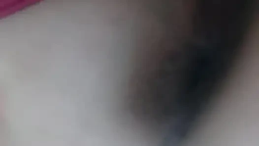 Aku suka baju merah muda ini