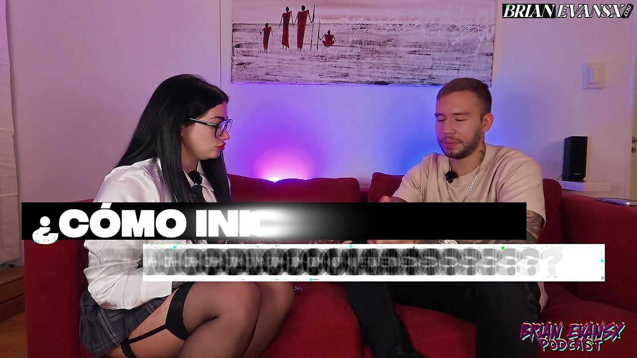 Melthoney sucks her feet and busts her big ass after an interview with Brian Evansx