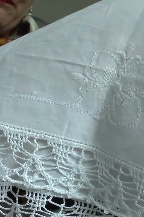 Sniffing Lace Handkerchiefs and Hot Wanking Games, Part 1: Lady Victoria Valente