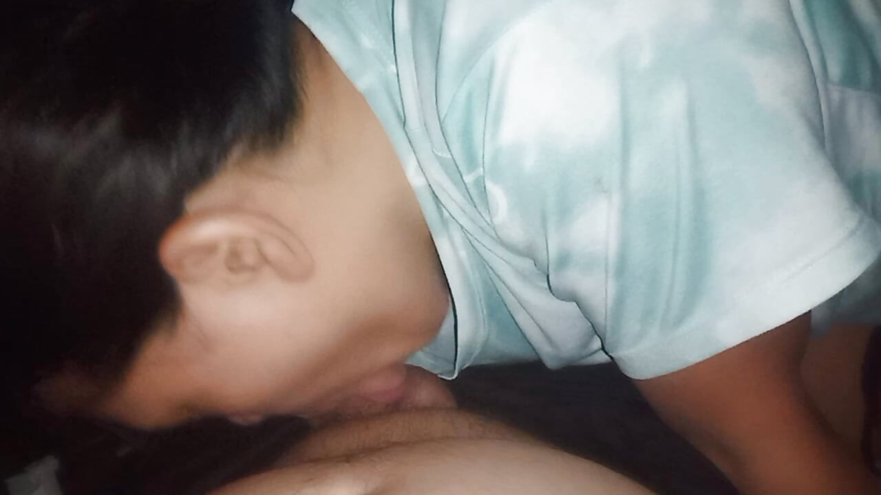 My pinay friend suck my dick until i cum in her mouth