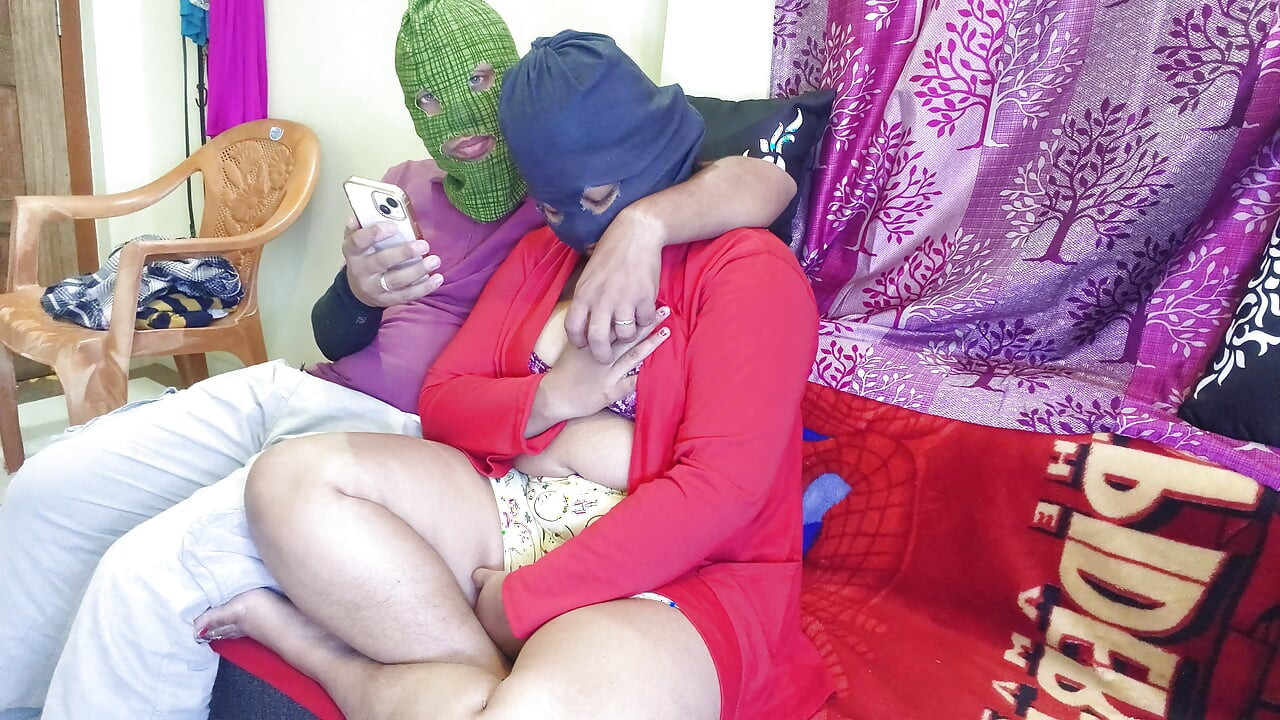 Sexy Indian Stepsister Got Hot Sex From Her Young Stepbrother in Dirty Hindi Audio