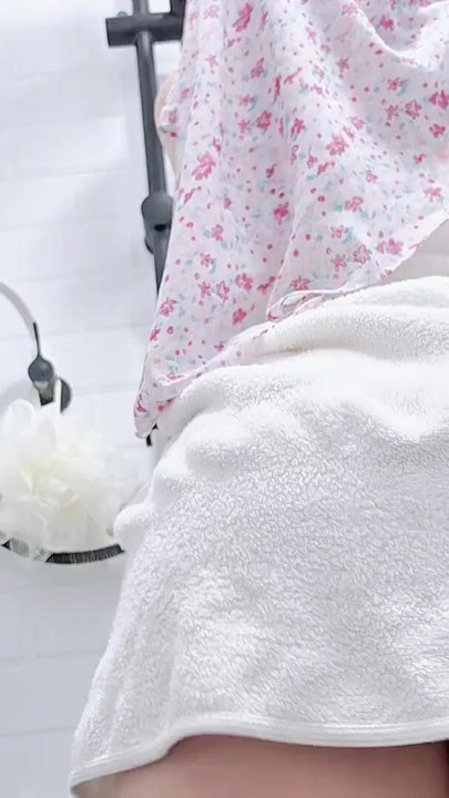 POV : Modest Hijabi Girl Towel Tease  Soft, Sensual & Playful. | Clip 2