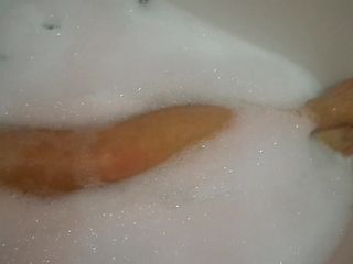 Eu tomo banho com espuma