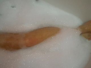 I take a bath with foam