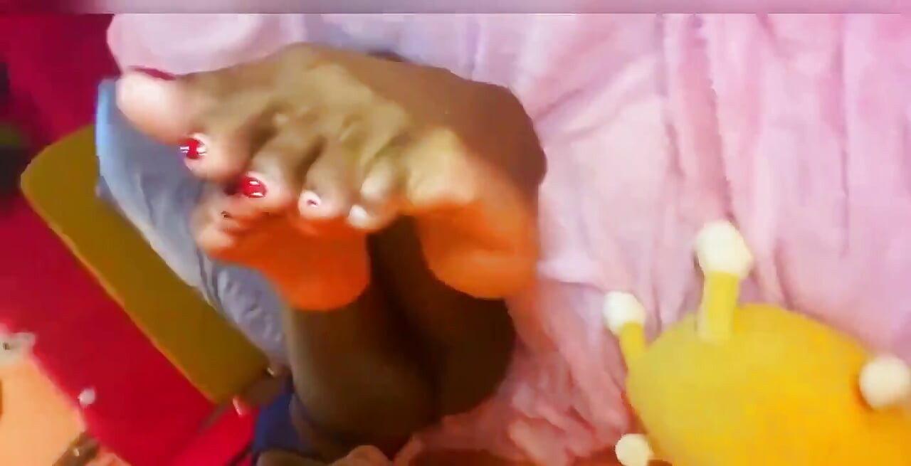 Here, Piggy Piggy. I heard your tummy rumbling for some cum. Let a queen feed you what you need.