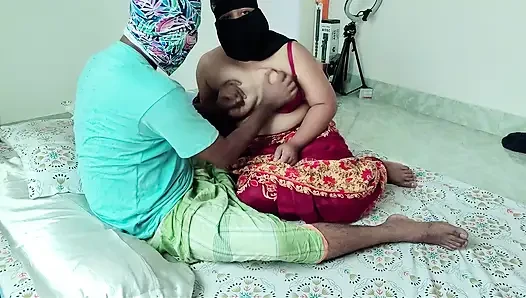 Shop keeper fuck chubby desi wife in storeroom bangla xxx